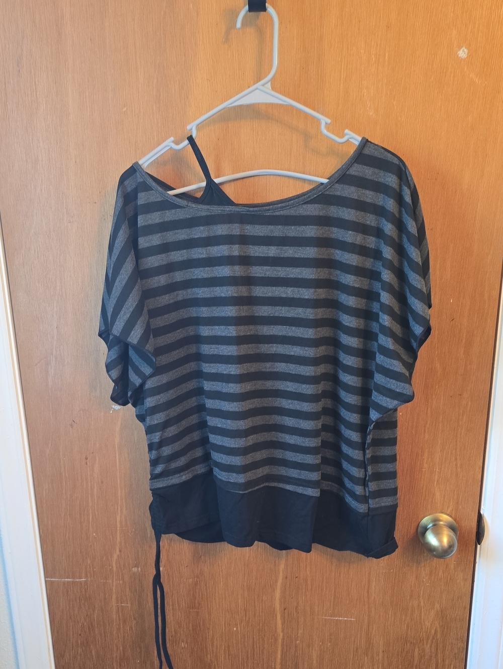 Striped Black & Gray Short Sleeve Pullover Top